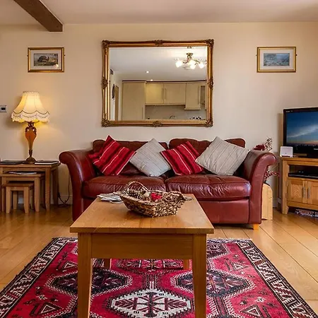 Tregarnedd Cottage Llangefni Exterior photo